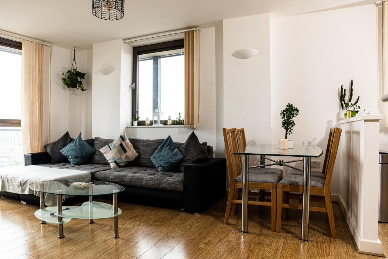 Appartamento - Shadwell - Wrap Around Balcony W Scenic View Londra