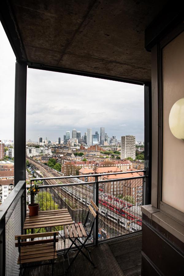- Shadwell - Wrap Around Balcony W Scenic View Londra